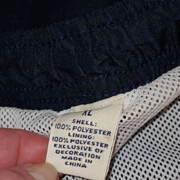 Cremieux Swim Shorts for Men Size XL  Navy & Green lined swim/board shorts Lengt - Picture 6 of 6